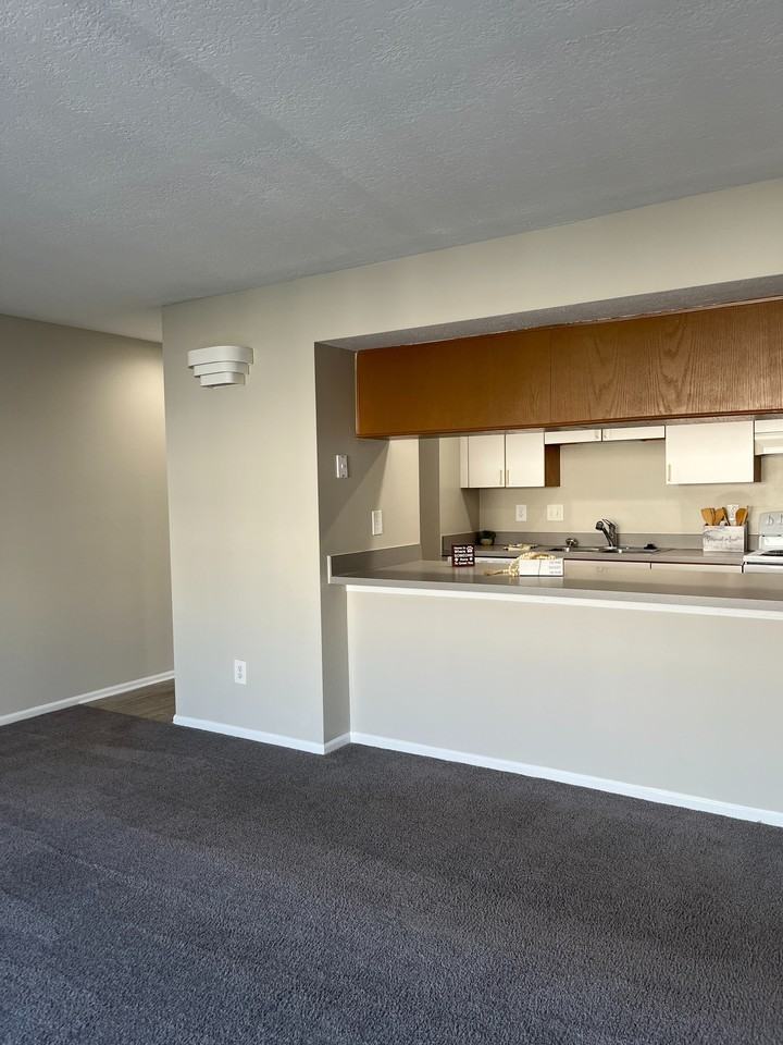 Market Mohawk Apartments - Photo 3 of 45