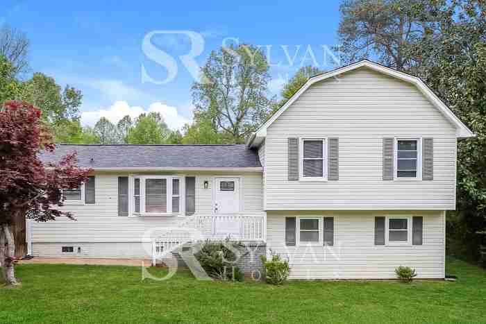 31 Rawood Dr - Photo 2 of 16