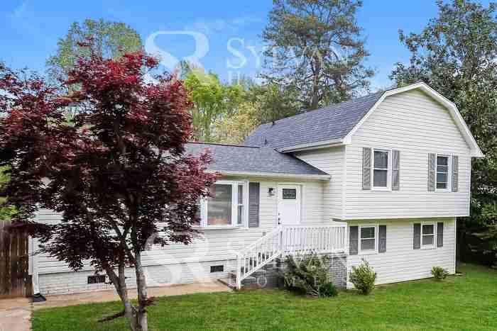 31 Rawood Dr - Photo 3 of 16