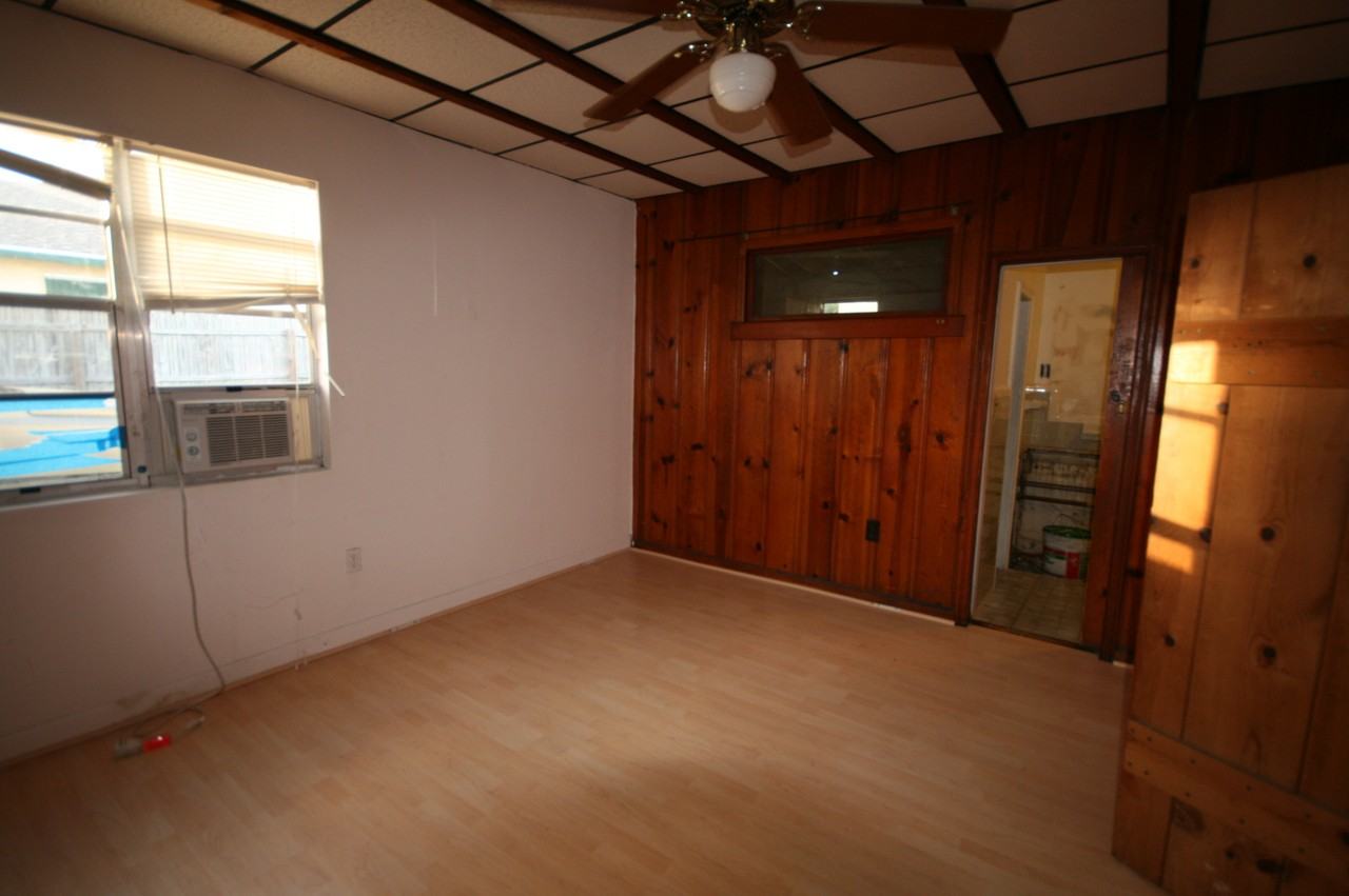 603 W Pine St - Photo 2 of 13
