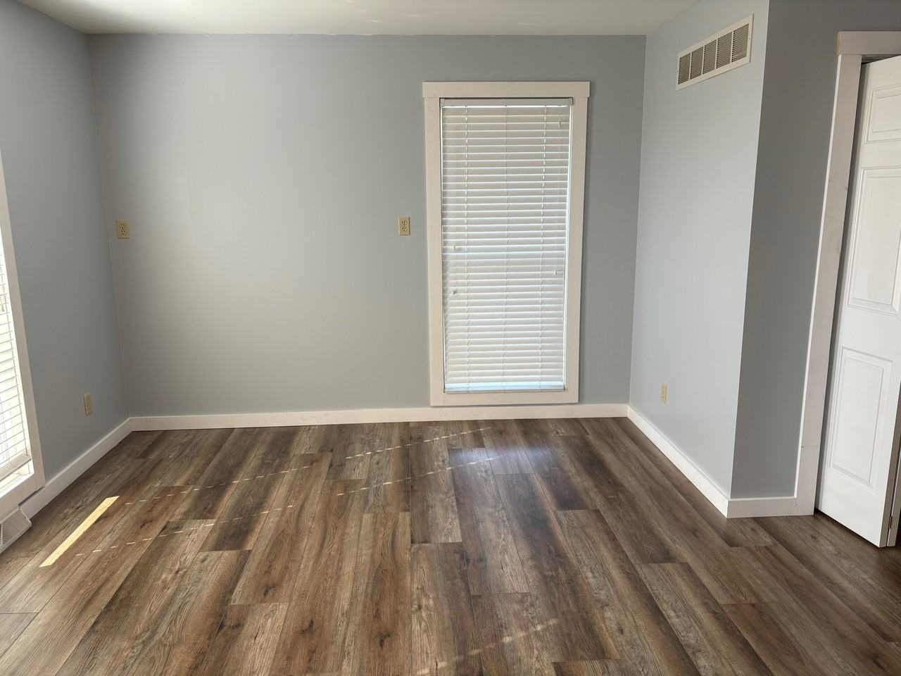 1800 Pinnacle Point Dr #NA - Photo 3 of 7