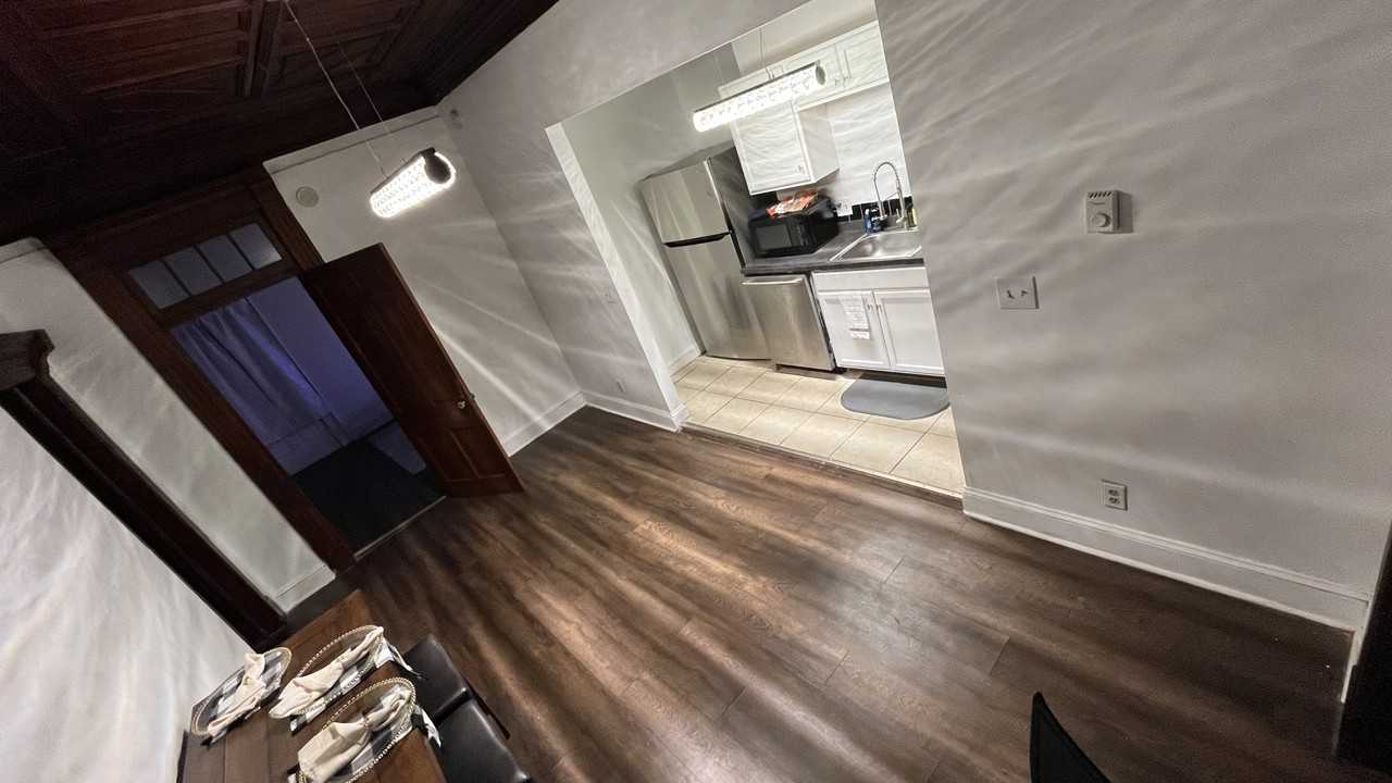 37 Ten Broeck St - Photo 3 of 18