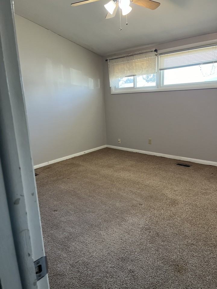 1222 Midland Ave #NA - Photo 3 of 10