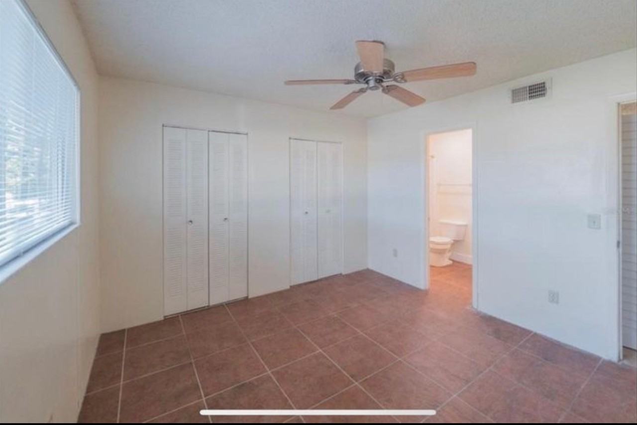 501 W Rosewood Ln - Photo 3 of 8