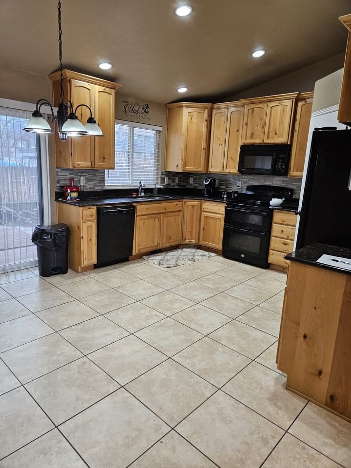 139 E 800 S #NA - Photo 2 of 17