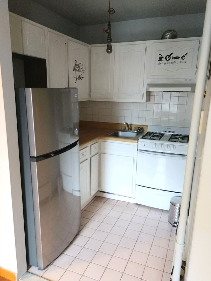 240 East 23rd Street #4A - Photo 2 of 7