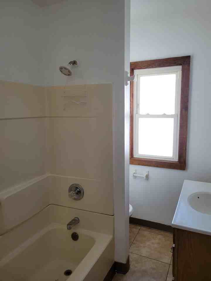87 Mcnaughton St #87 - Photo 6 of 21