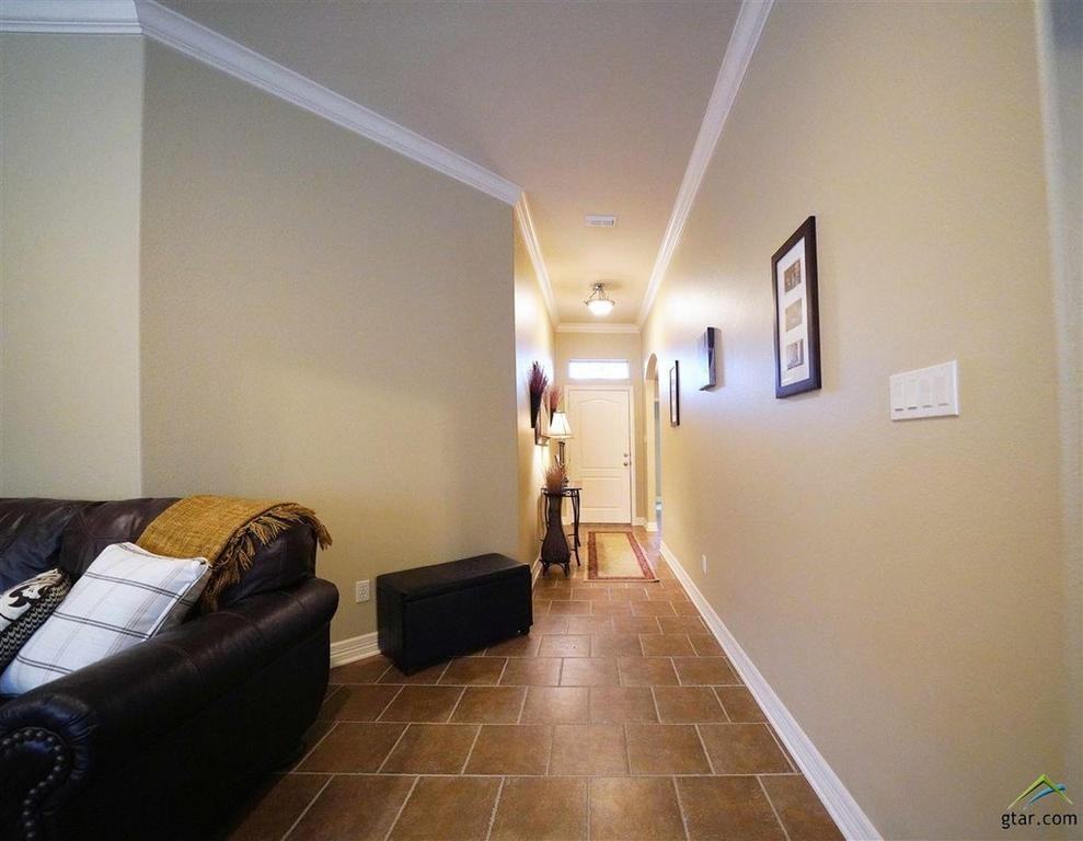 5934 Grace Ave #NA - Photo 6 of 32