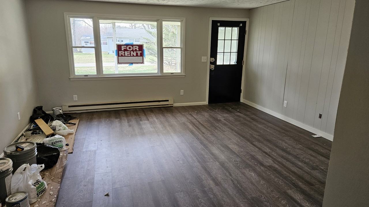 1050 Lewis Road - Photo 5 of 8