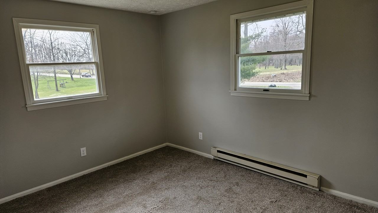 1050 Lewis Road - Photo 7 of 8