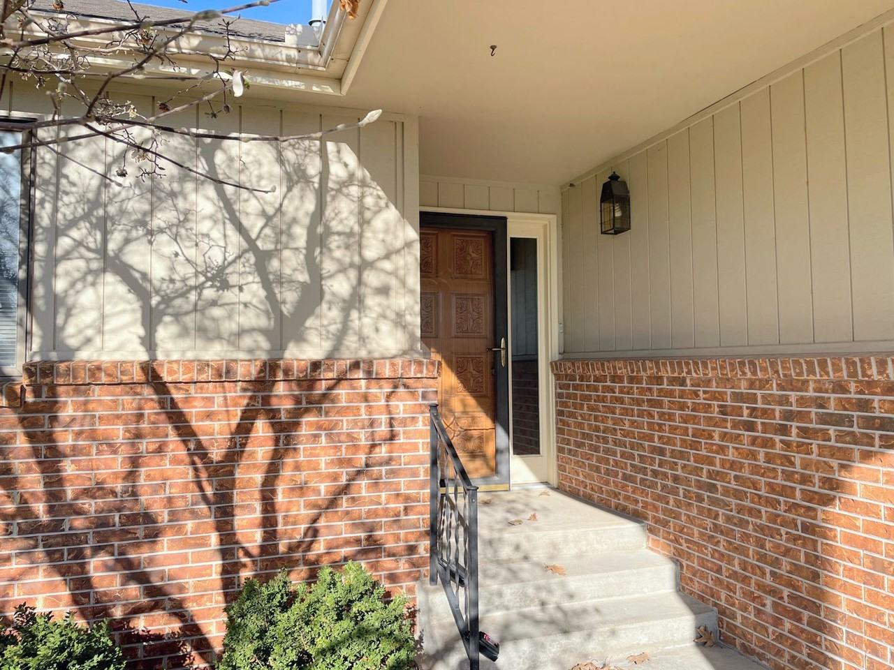 1623 Jody Ln - Photo 2 of 50