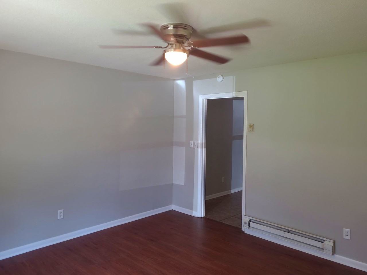 3329 Pinewood Ave - Photo 2 of 8