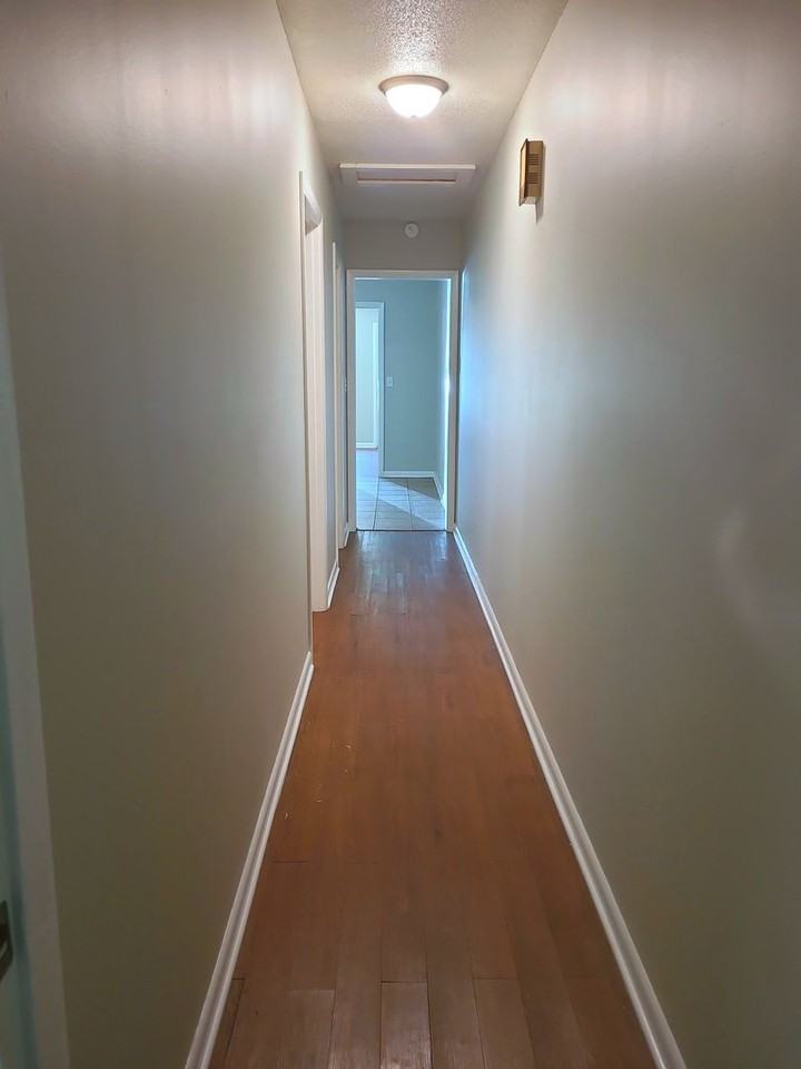 3329 Pinewood Ave - Photo 5 of 8