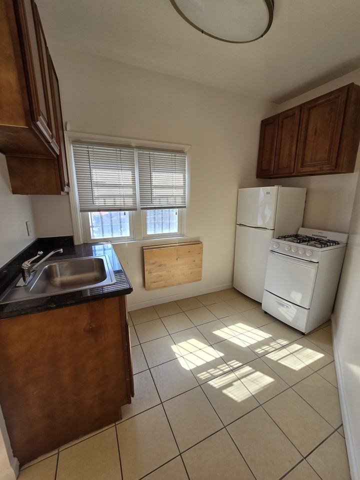 3480 25th St #3480 - Photo 2 of 6