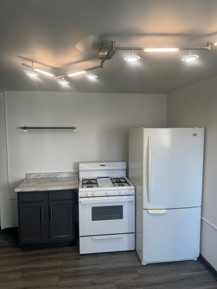 910 Penn St #2 - Photo 4 of 14