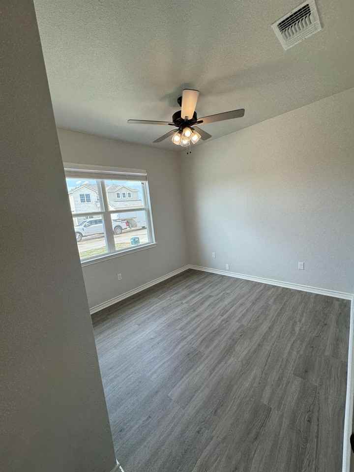 2611 Wasilla Dr #1 - Photo 5 of 29