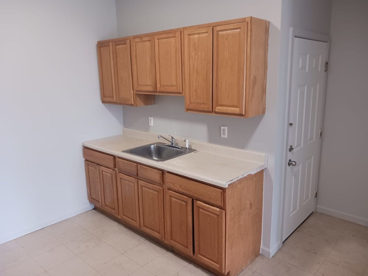 588-612 East Main - 592 A #592A - Photo 7 of 15
