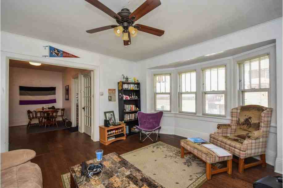 2527 E Linnwood Ave #A