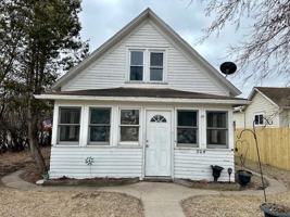 featured image of 504 East Washington Avenue