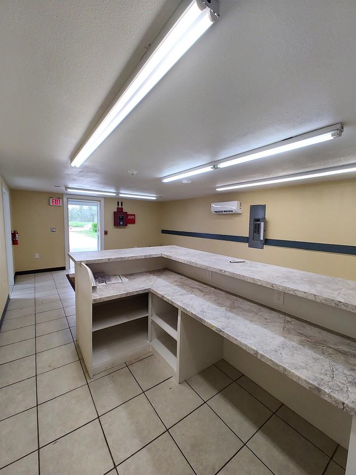 3565 Washington Blvd #1 - Photo 2 of 24