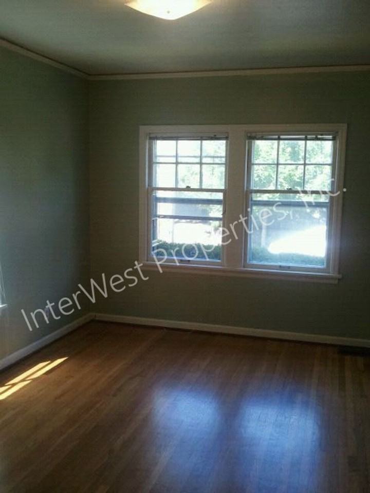 MILL01--* - Photo 3 of 11