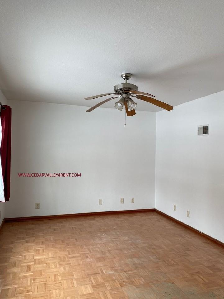 126 Lobdell Rd - Photo 3 of 8