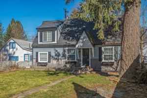 featured image of 1033 E Pine Ave