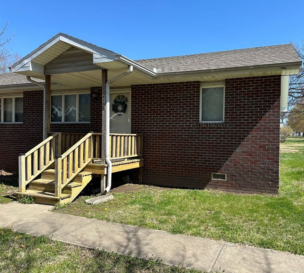 419 E. Jefferson Duplex Apartments 419 E Jefferson St, Pittsburg, KS