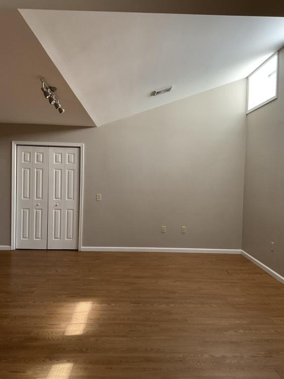 610 Race St - Photo 3 of 11