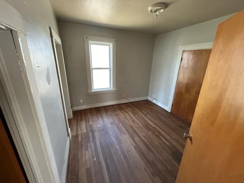 2630 Chess Ave - Photo 2 of 10