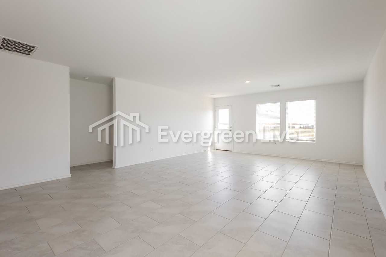 2308 Claire Dr - Photo 5 of 16