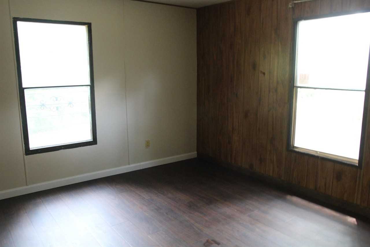 3102 Treasure Ave - Photo 2 of 8