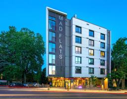 featured image of 1523 E Madison St