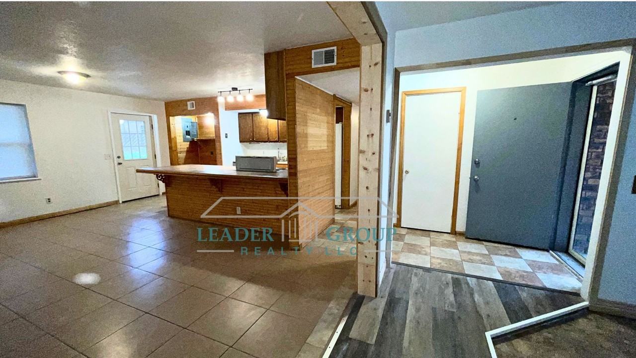 740 Nw Bocci Dr - Photo 3 of 13