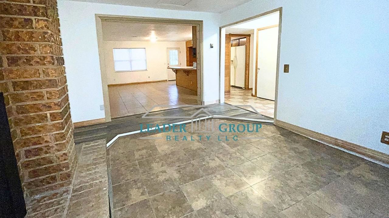 740 Nw Bocci Dr - Photo 2 of 13