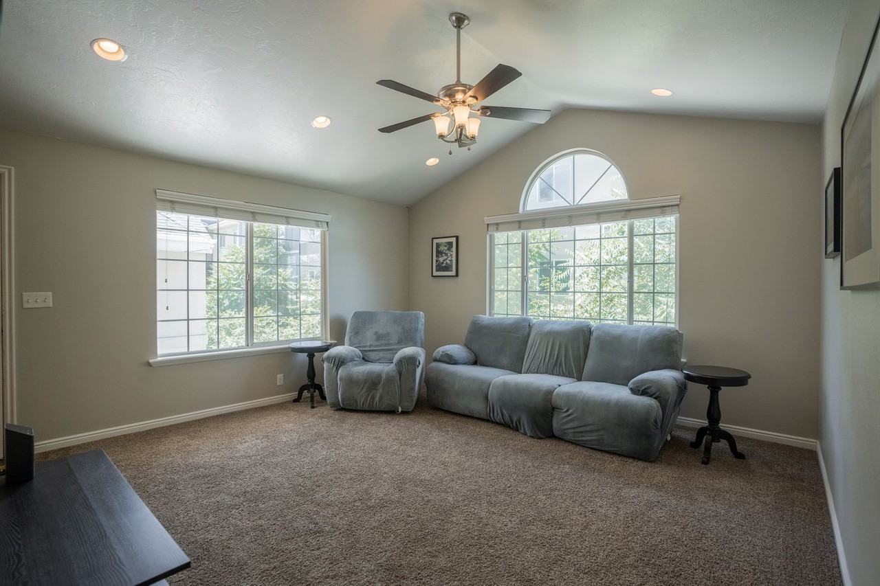 Canterwood Condo Unit 16 - Photo 2 of 28