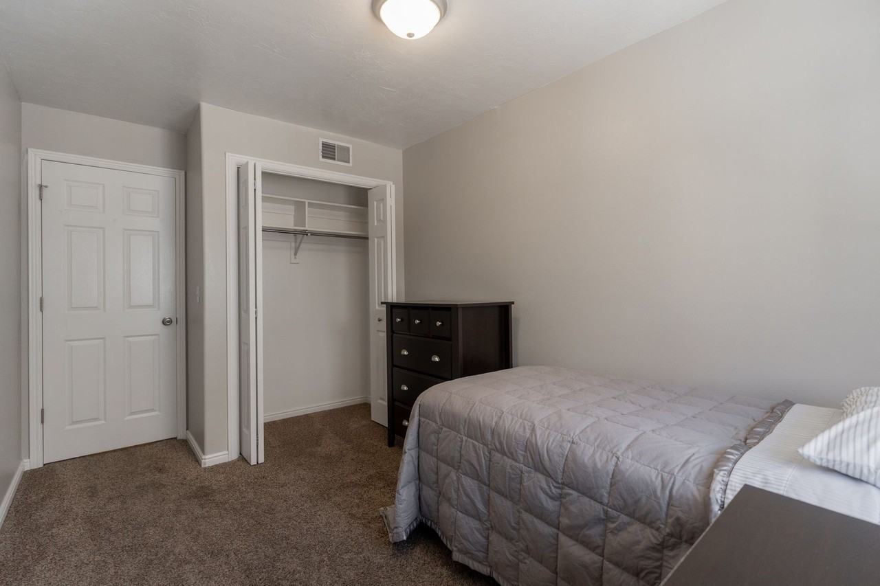 Canterwood Condo Unit 16 - Photo 7 of 28