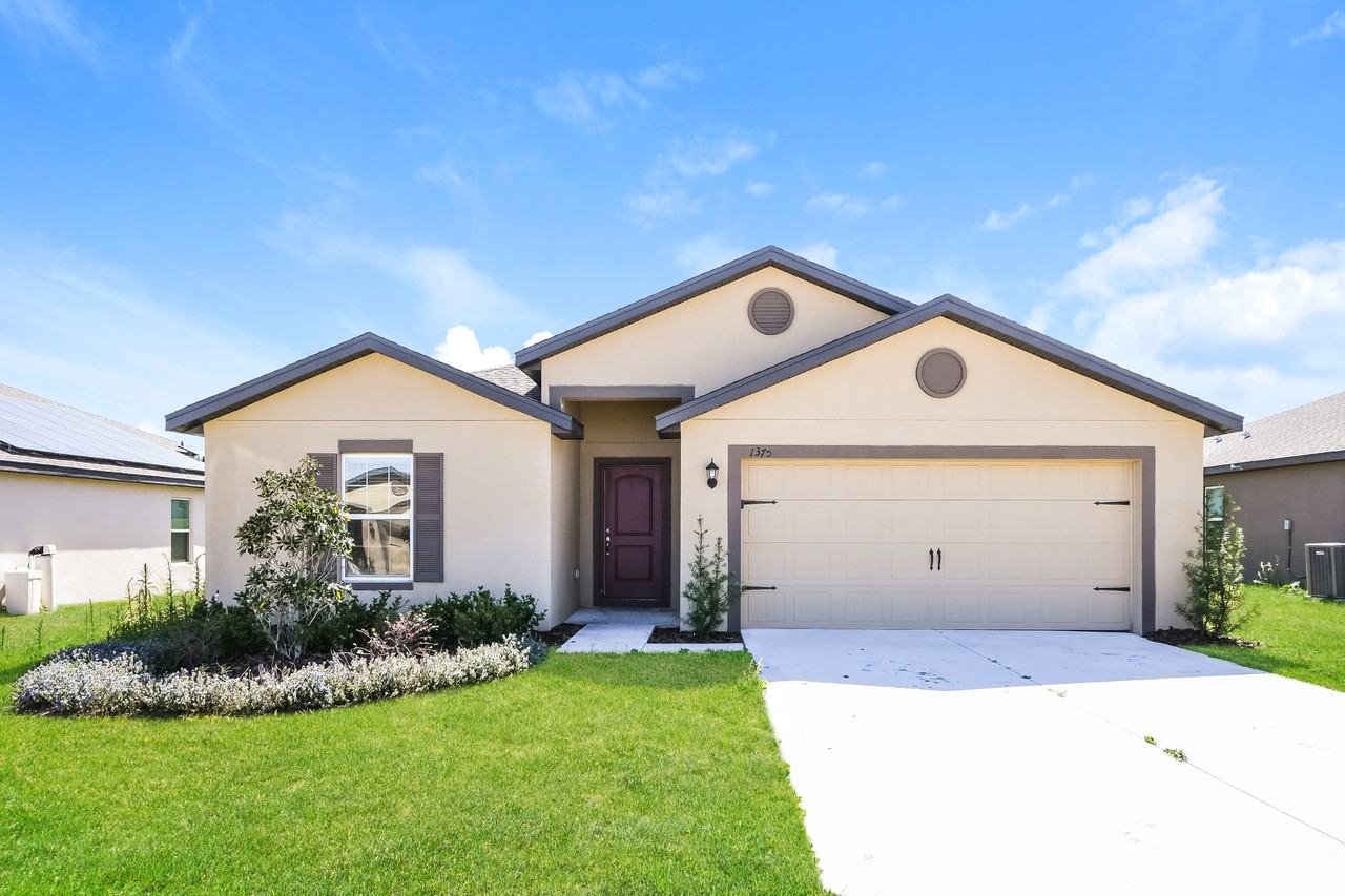 1375 Swan Lake Cir - Photo 3 of 17