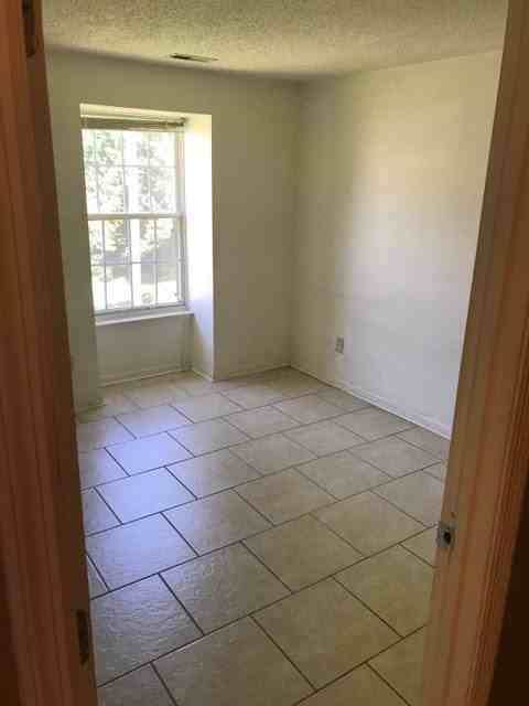 Arlyn Circle - Photo 5 of 20