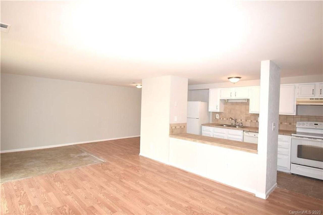 Arlyn Cir - Photo 3 of 6