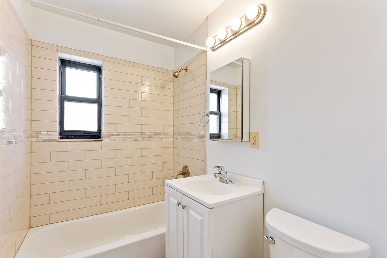 Empire Terrace Apartments - Photo 5 of 6