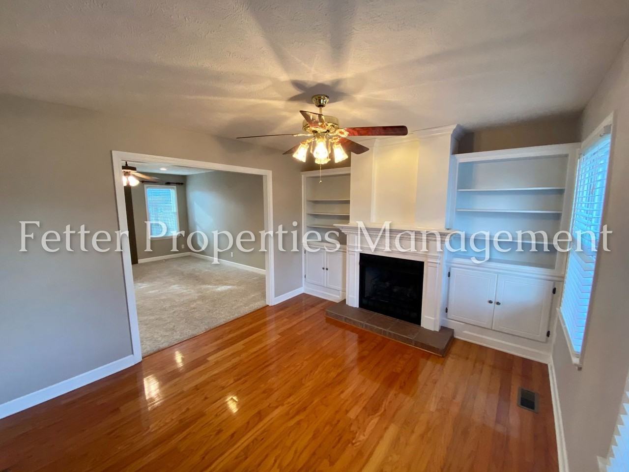 5838 Winnett Dr - Photo 5 of 31