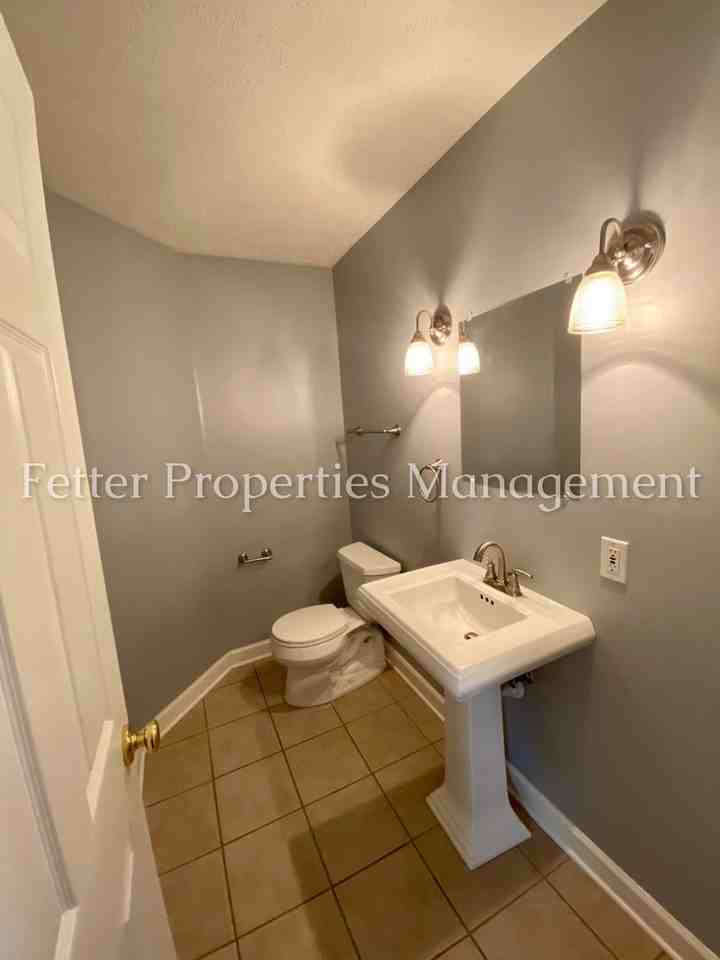 5838 Winnett Dr - Photo 7 of 31