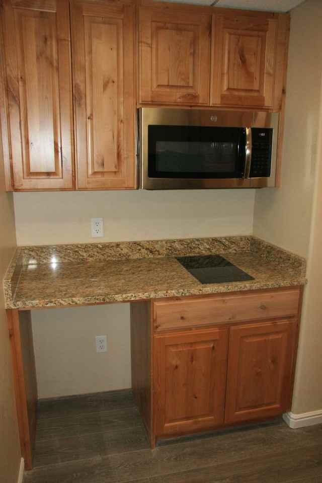 1060 N Louis St - Photo 6 of 13