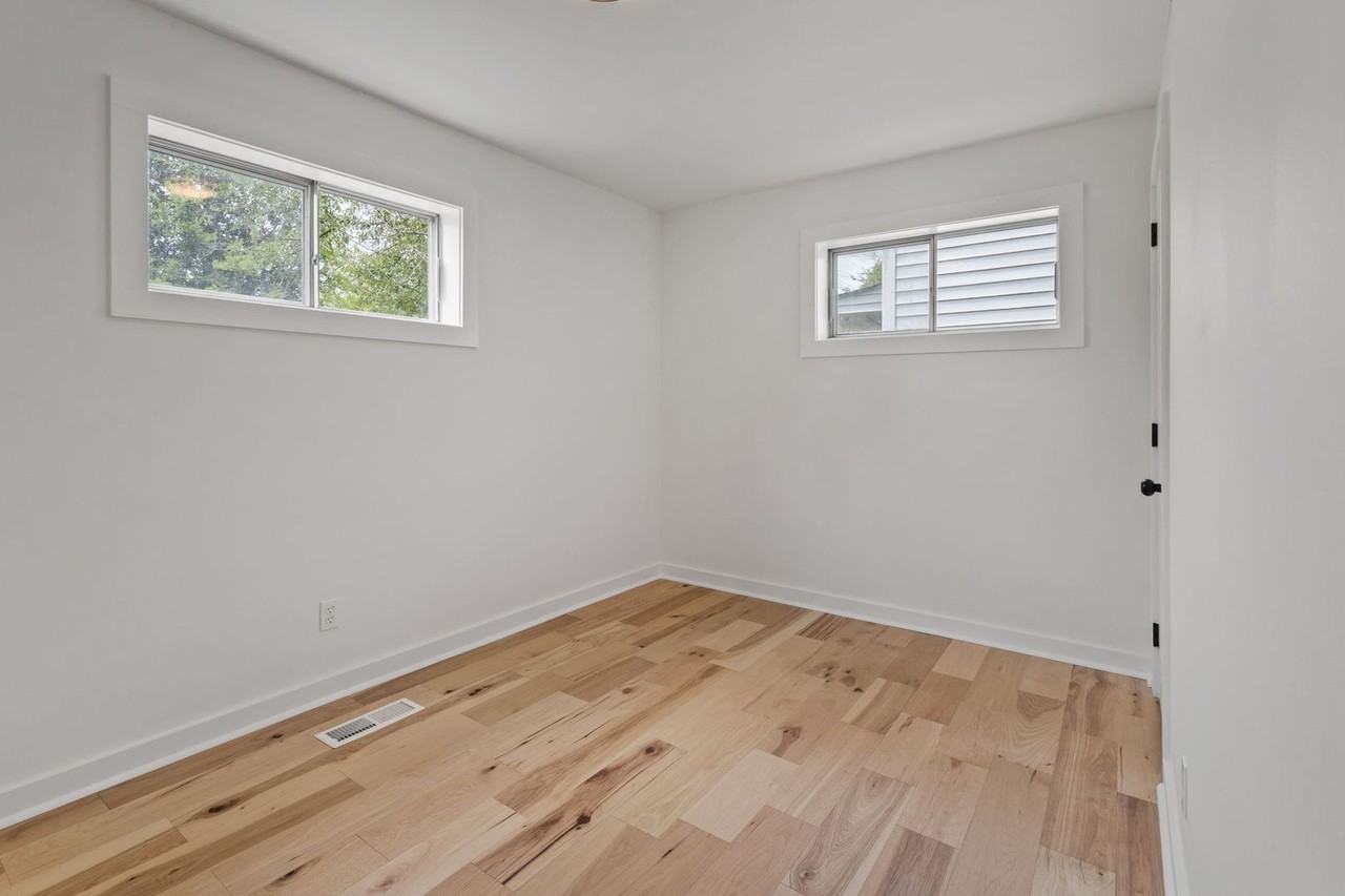 5355 Bennett Rd - Photo 6 of 14