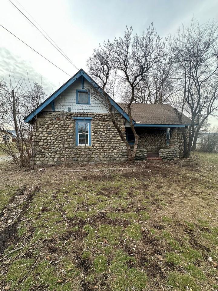 645 N Mcguire Rd - Photo 2 of 34