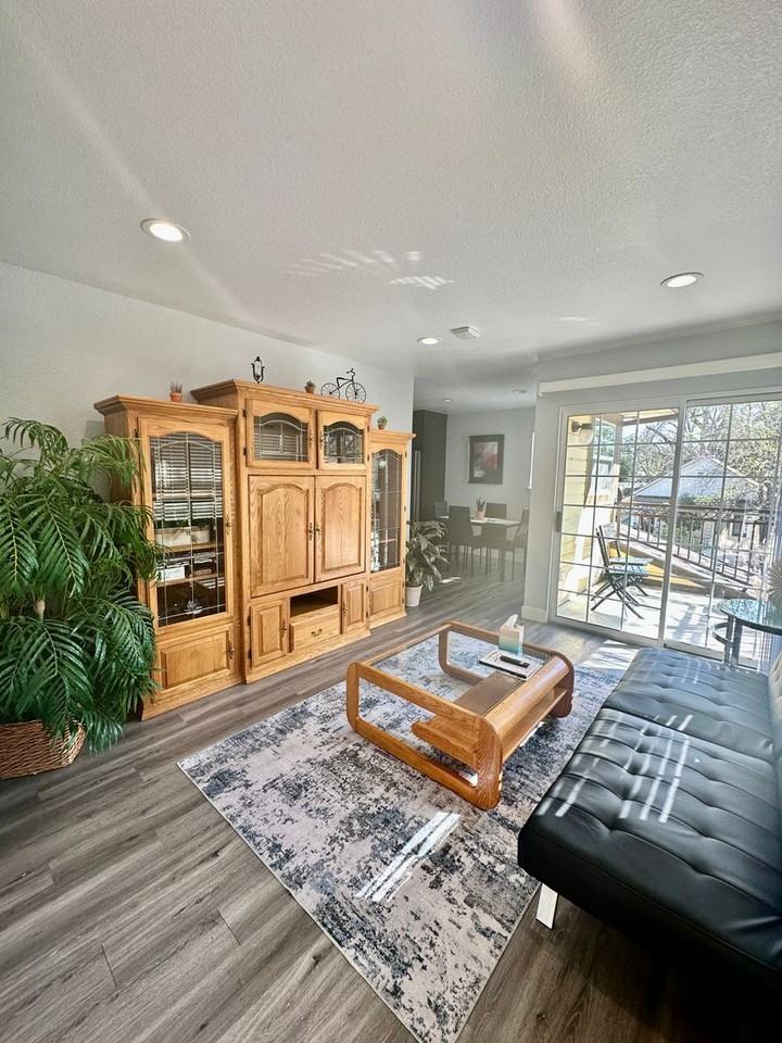 Aggie Properties - Residential - Photo 2 of 40