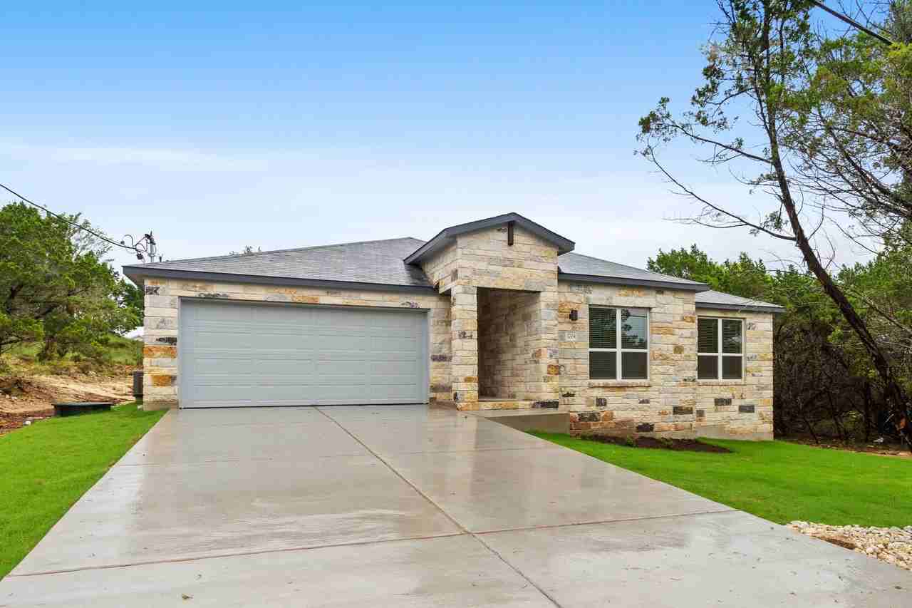 3704 Stillwood Ln - Photo 2 of 16