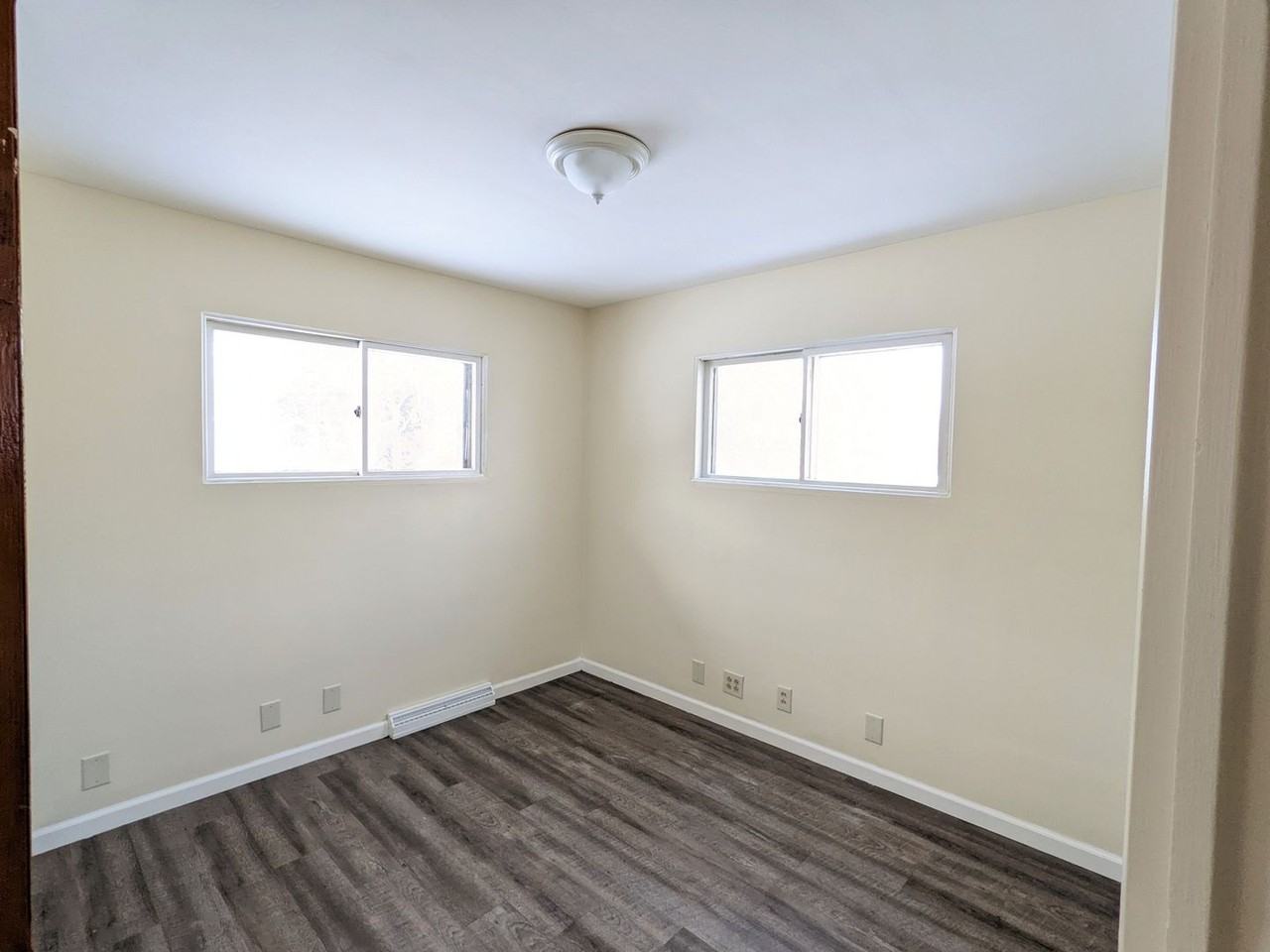 1741 Roberts St - Photo 7 of 10