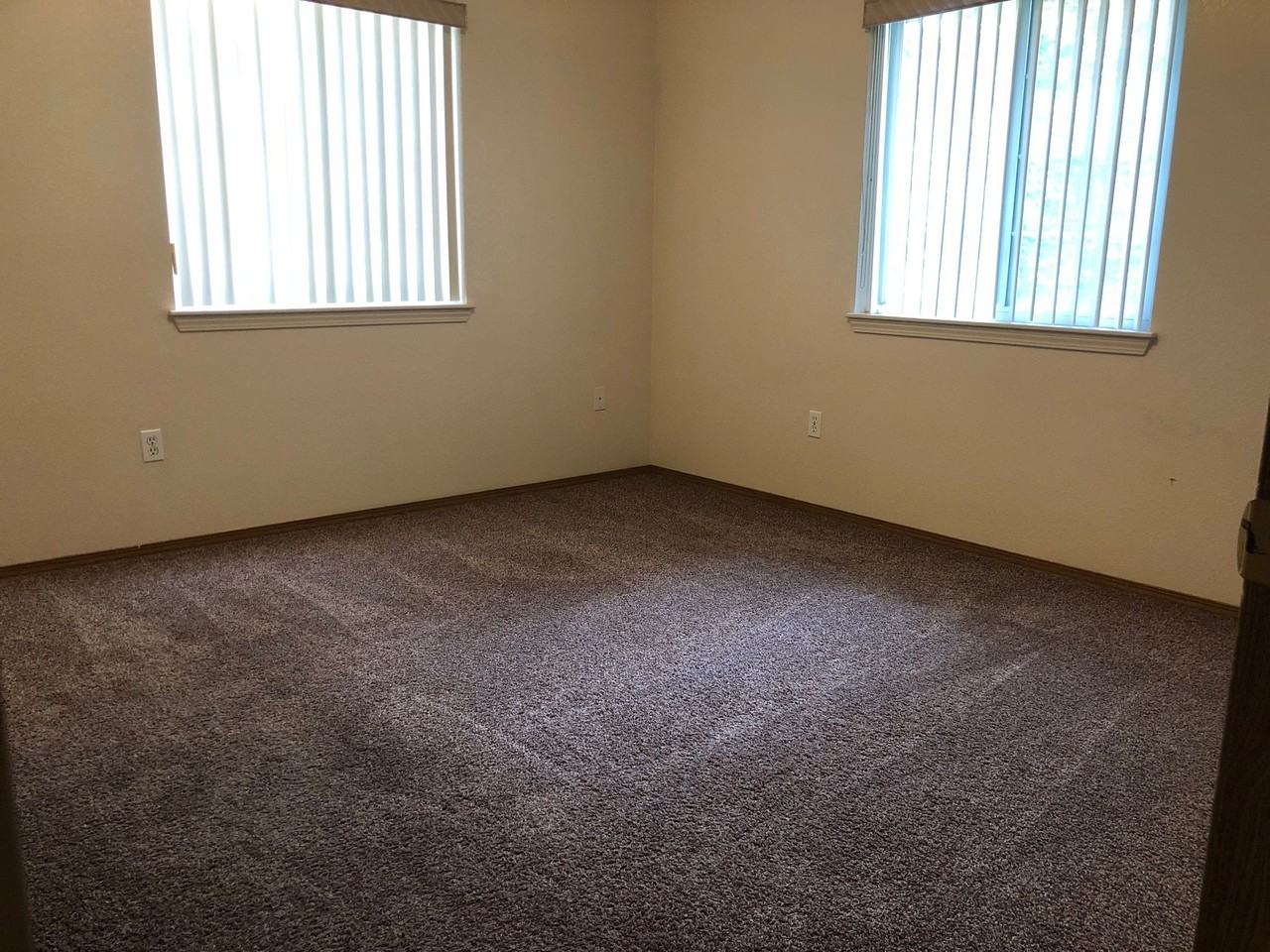 1915 N Farwell Ln #102 - Photo 6 of 50